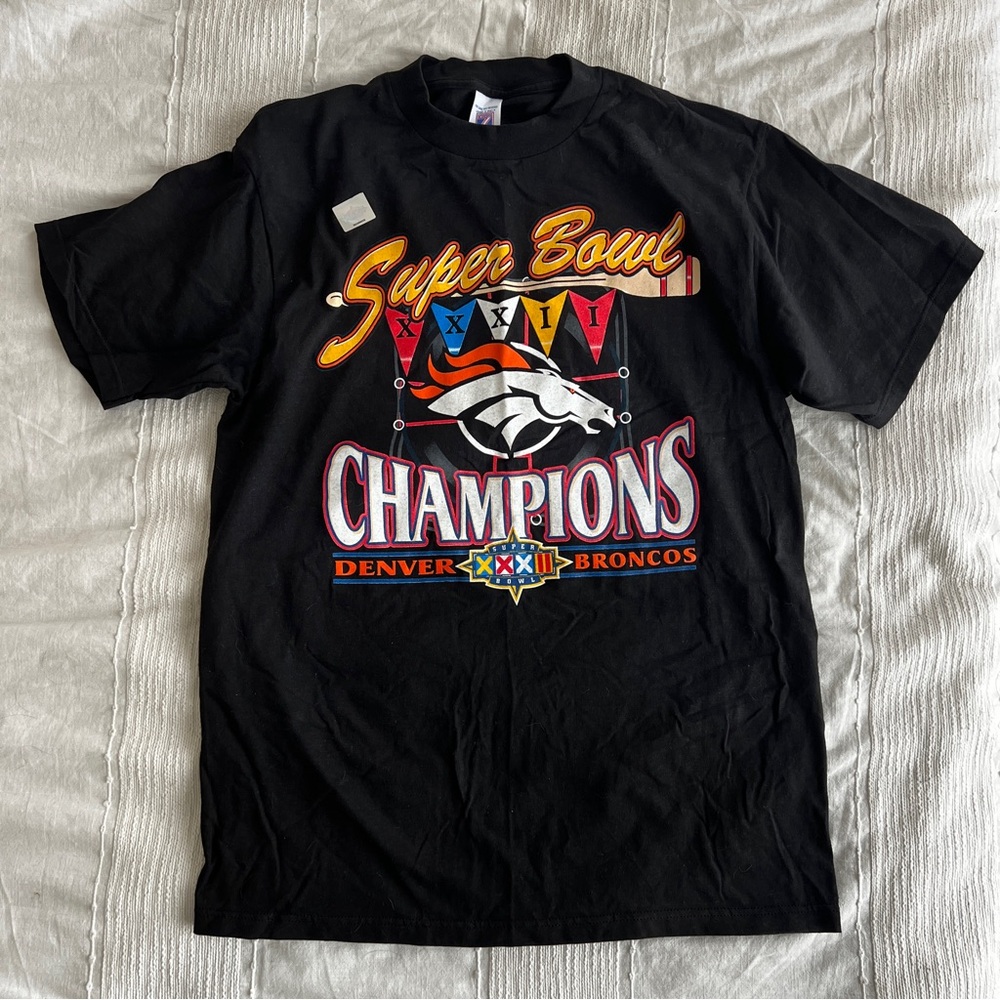 Denver Broncos Super Bowl XXXII T-Shirt